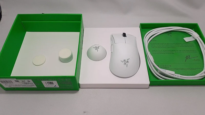 RAZER Gaming-Maus DEATHADDER V4 PRO