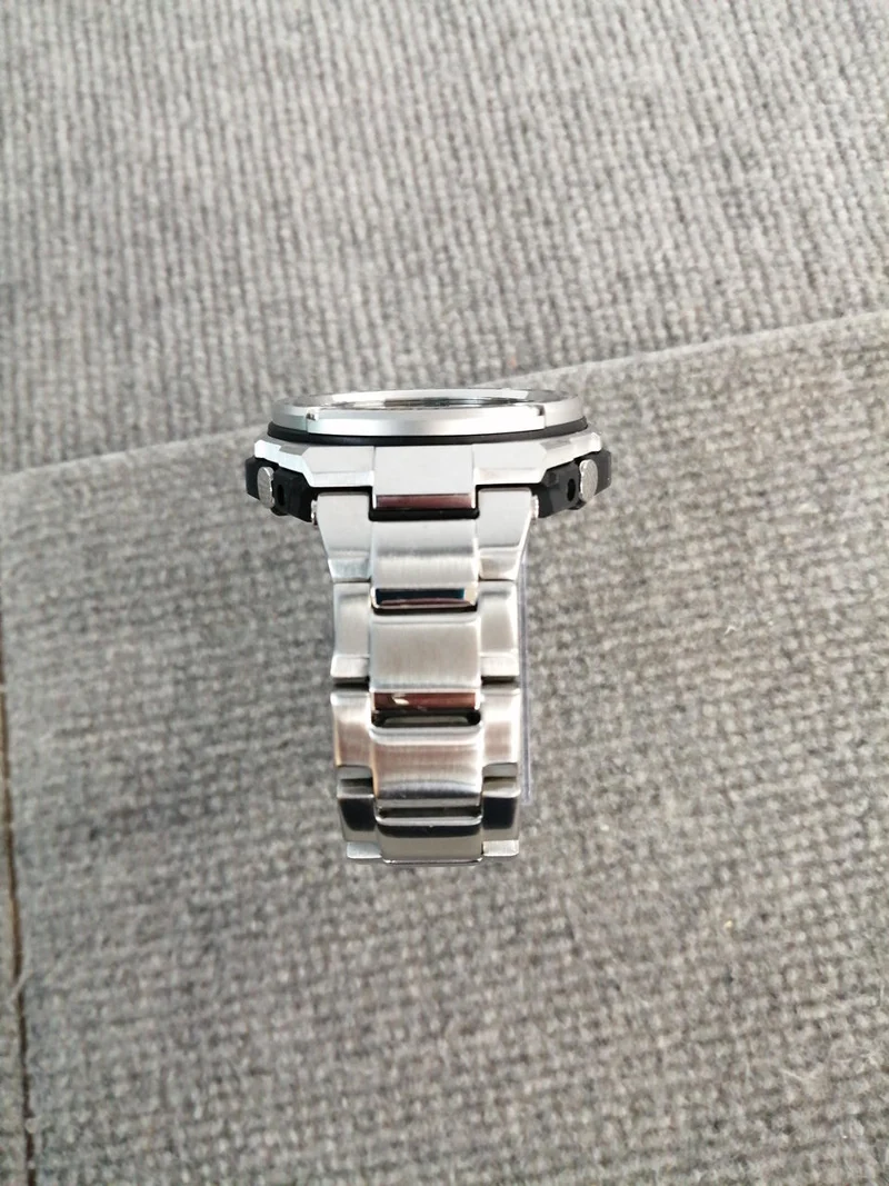 CASIO G-SHOCK GST-W110D