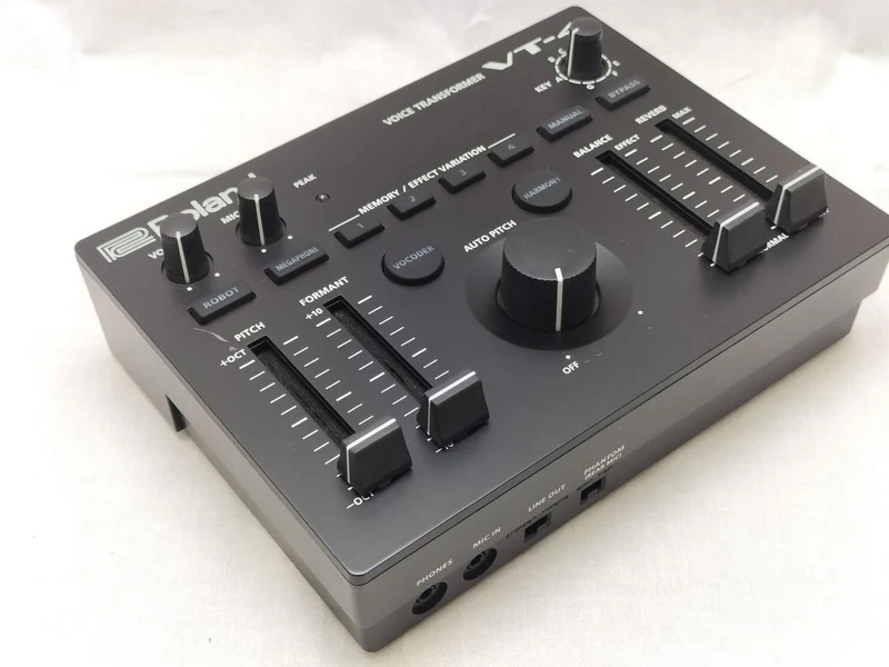 ROLAND Vocal Effects VT-4
