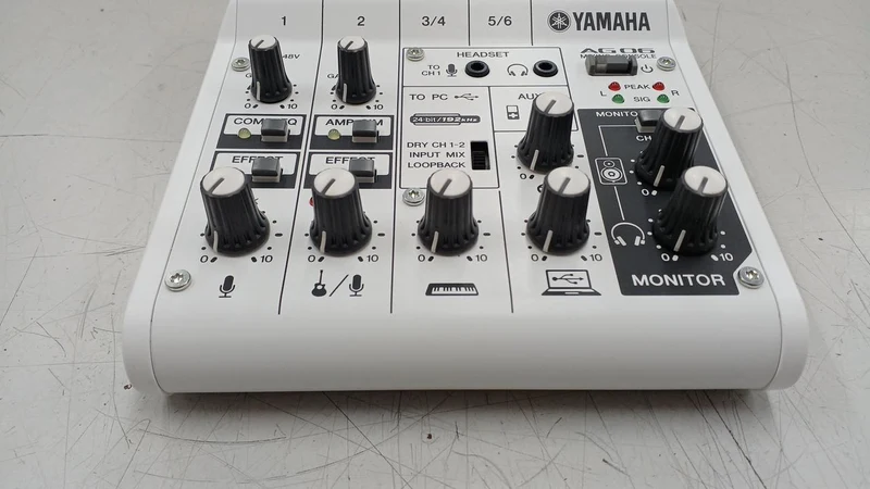 YAMAHA Mixer AG06