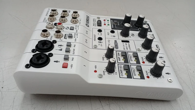 YAMAHA Mixer AG06