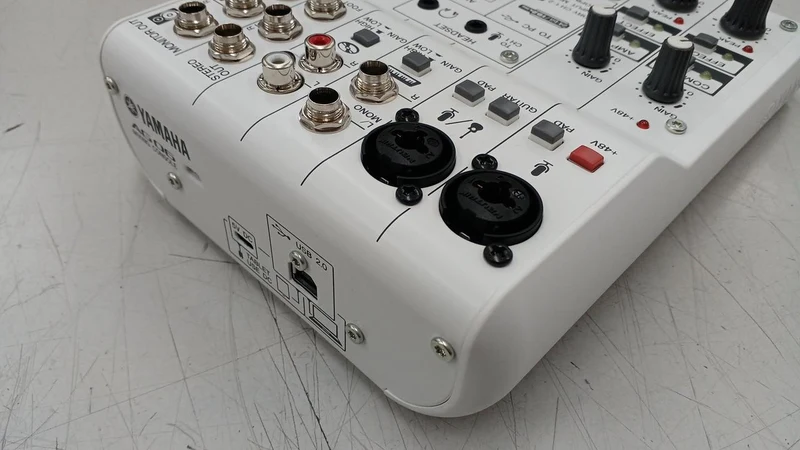 YAMAHA Mixer AG06