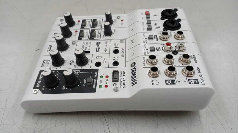 YAMAHA Mixer AG06