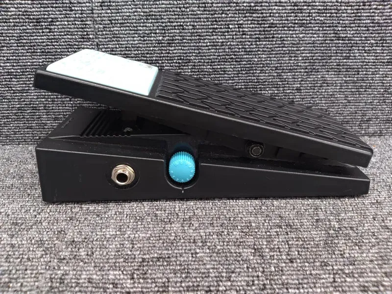BOSS Volume Pedal FV-50