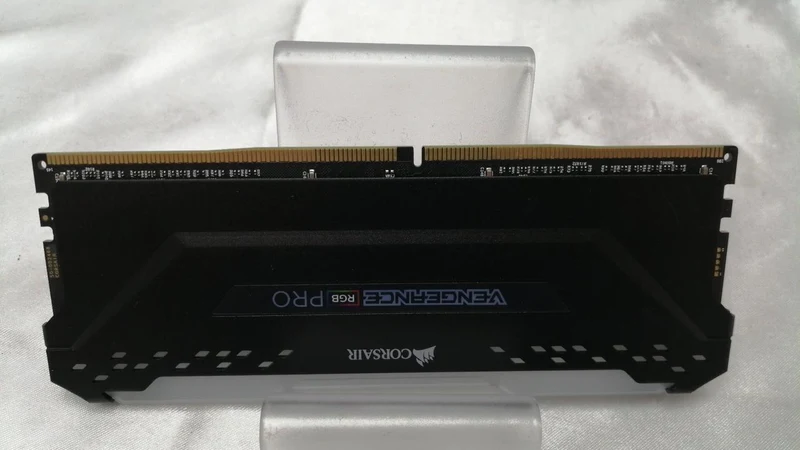 CORSAIR PC-Speicher CMW32GX4M2A2666C16