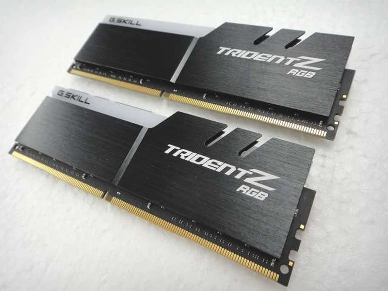 G.SKILL DDR4 Desktop-Speicher 16 GB × 2, Gesamt 32 GB F4-3200C16D-32GTZR