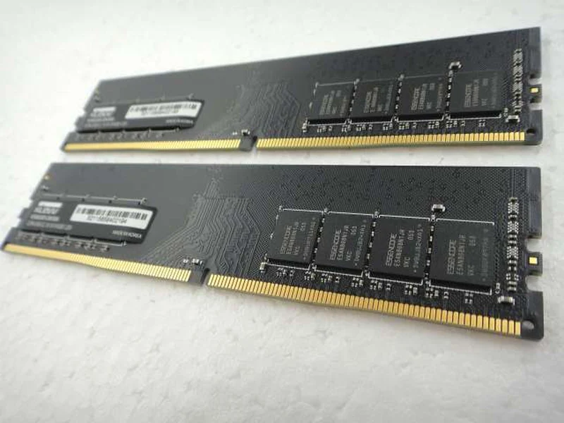 KLEVV DDR4 (PC4)-2666 8GBx2 (Gesamt 16GB) KD48GU881-26N190A