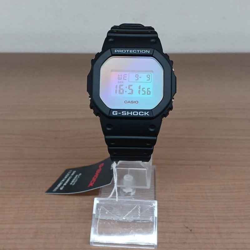 CASIO G-SHOCK DW-5600SR Schwarz Zustand A