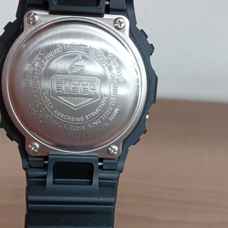 CASIO G-SHOCK DW-5600SR Schwarz Zustand A