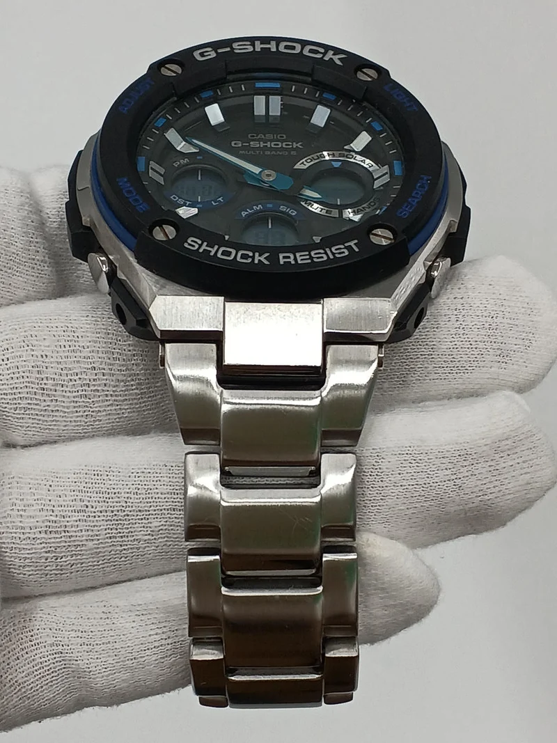 CASIO G-SHOCK GST-W100D