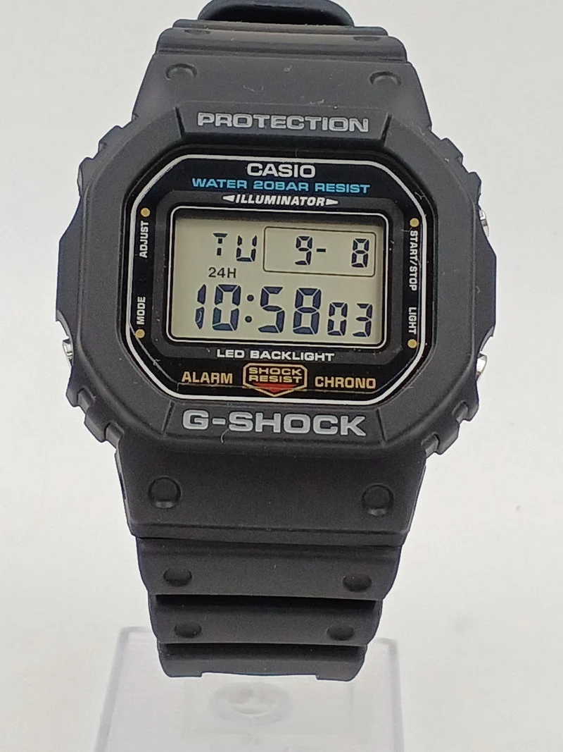 CASIO G-SHOCK Quarz-Digitalarmbanduhr DW-5600UE-1JF