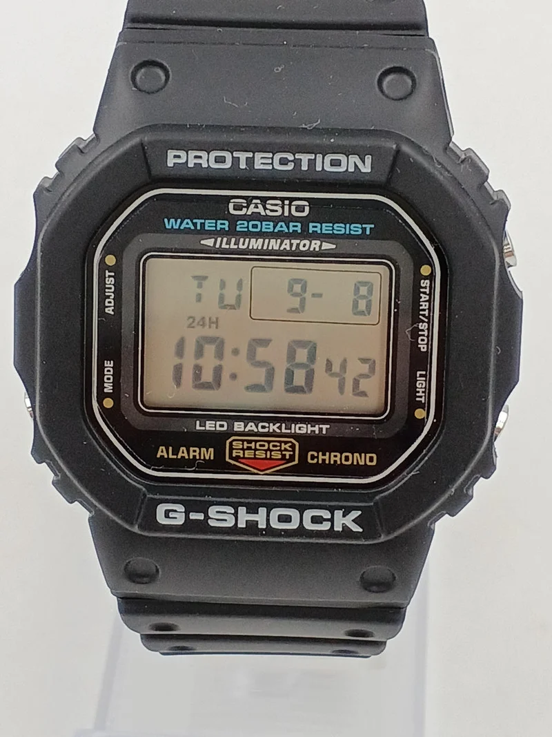 CASIO G-SHOCK Quarz-Digitalarmbanduhr DW-5600UE-1JF