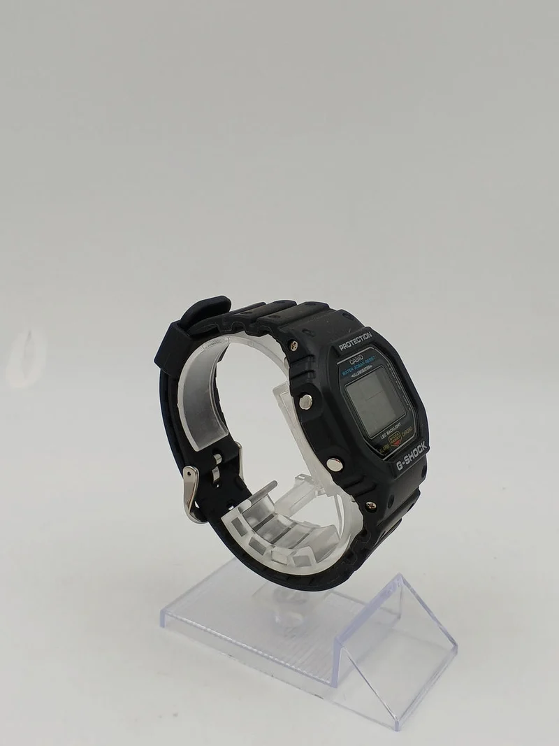 CASIO G-SHOCK Quarz-Digitalarmbanduhr DW-5600UE-1JF