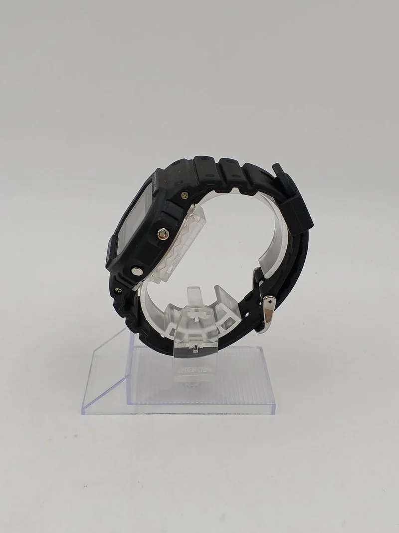 CASIO G-SHOCK Quarz-Digitalarmbanduhr DW-5600UE-1JF