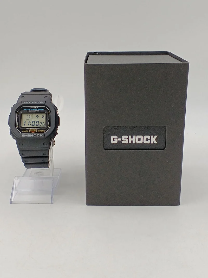 CASIO G-SHOCK Quarz-Digitalarmbanduhr DW-5600UE-1JF