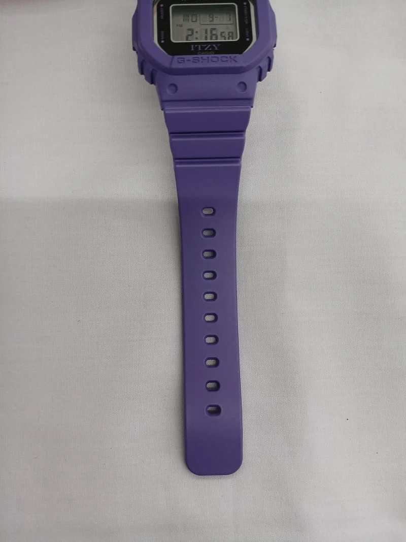 CASIO G-SHOCK ITZY Kollaborationsmodell GMD-S5610IT-6JR