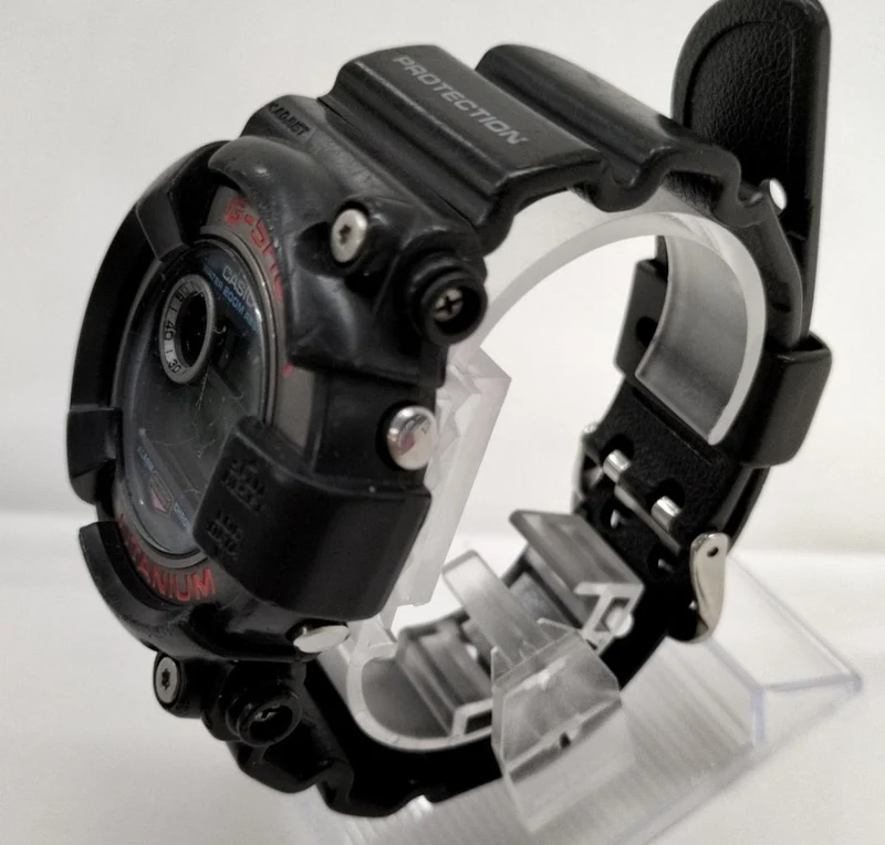CASIO G-SHOCK PROCMAN DW-8200-1A