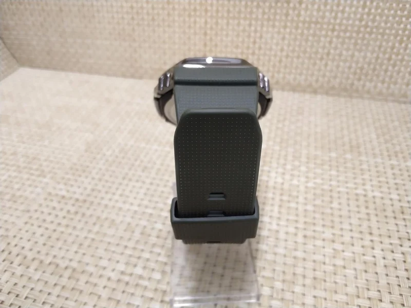 CASIO G-SHOCK GM-2100B