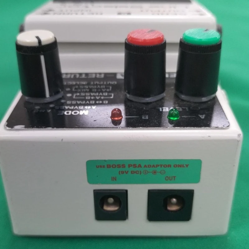 BOSS Line Selector LS-2