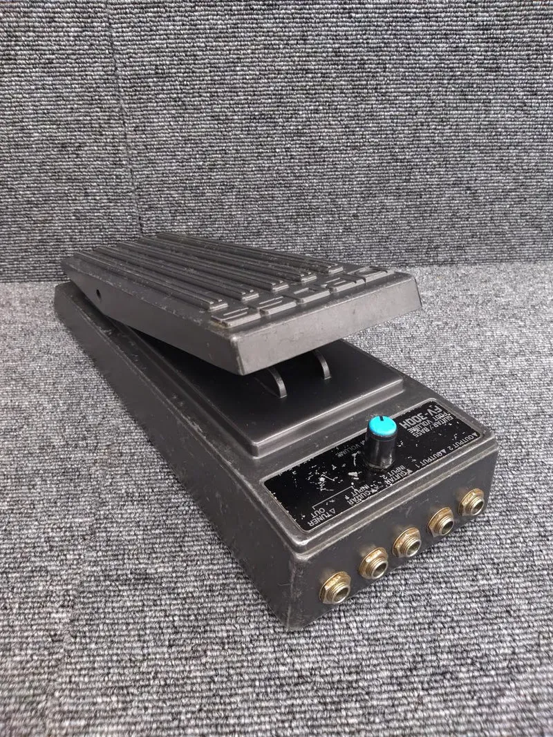 BOSS Volume Pedal FV-300H