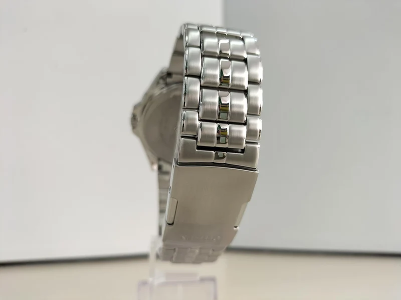 CITIZEN Funkgesteuerte Uhr CB0011-69L