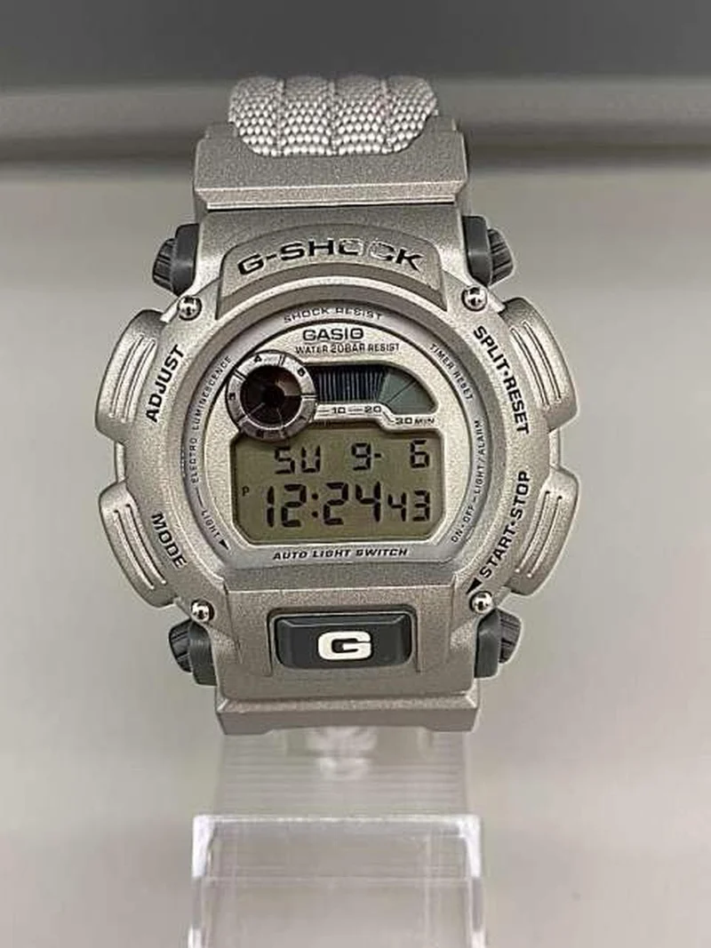 CASIO Triple Crown of Surfing Modell DW-9000AS