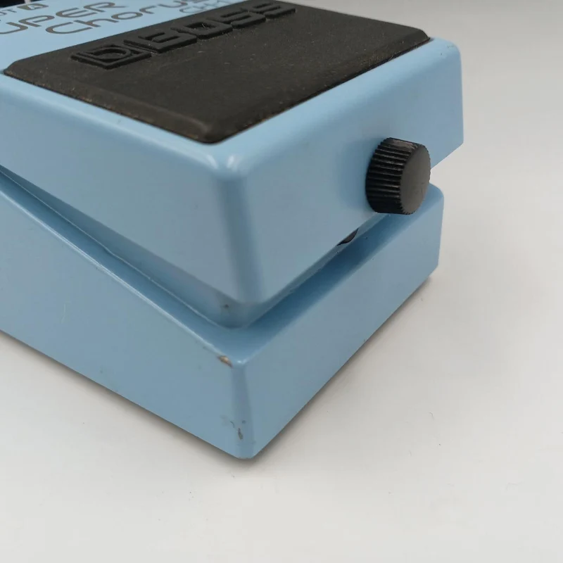 BOSS Effektpedal CH-1