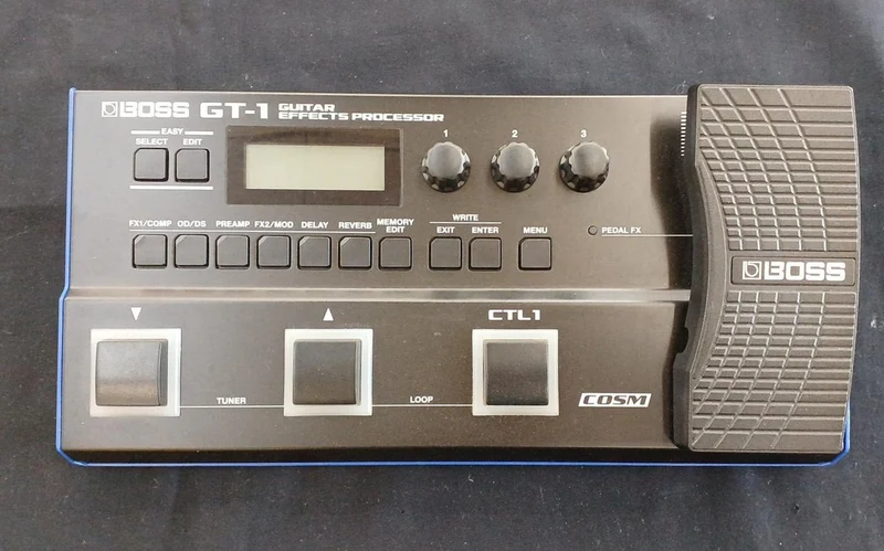 BOSS Multi-Effektgerät GT-1