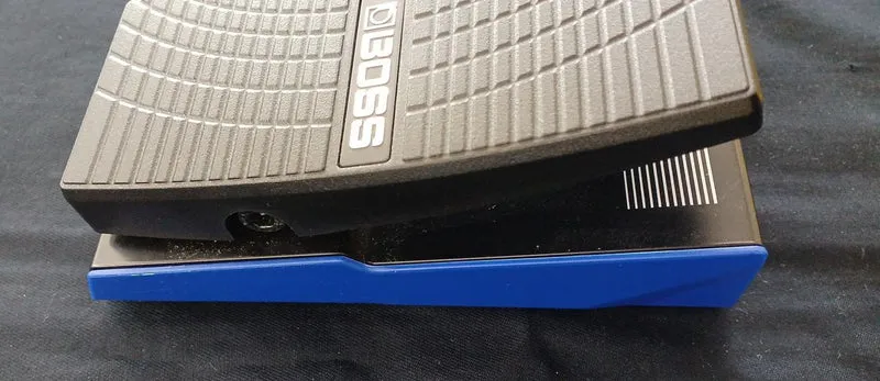 BOSS Multi-Effektgerät GT-1