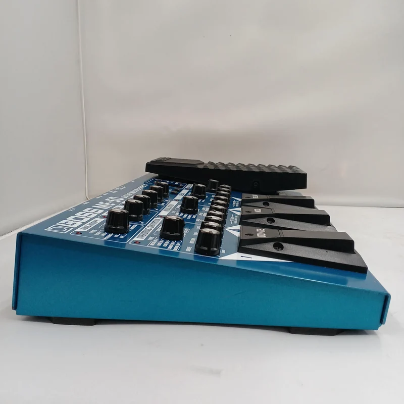 BOSS Multi-Effektpedal für Gitarre ME-50