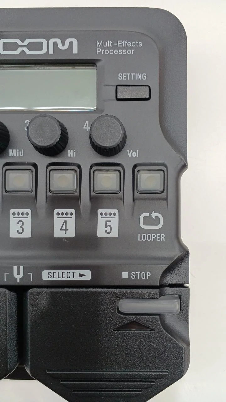 ZOOM Multi-Effekte G1 FOUR