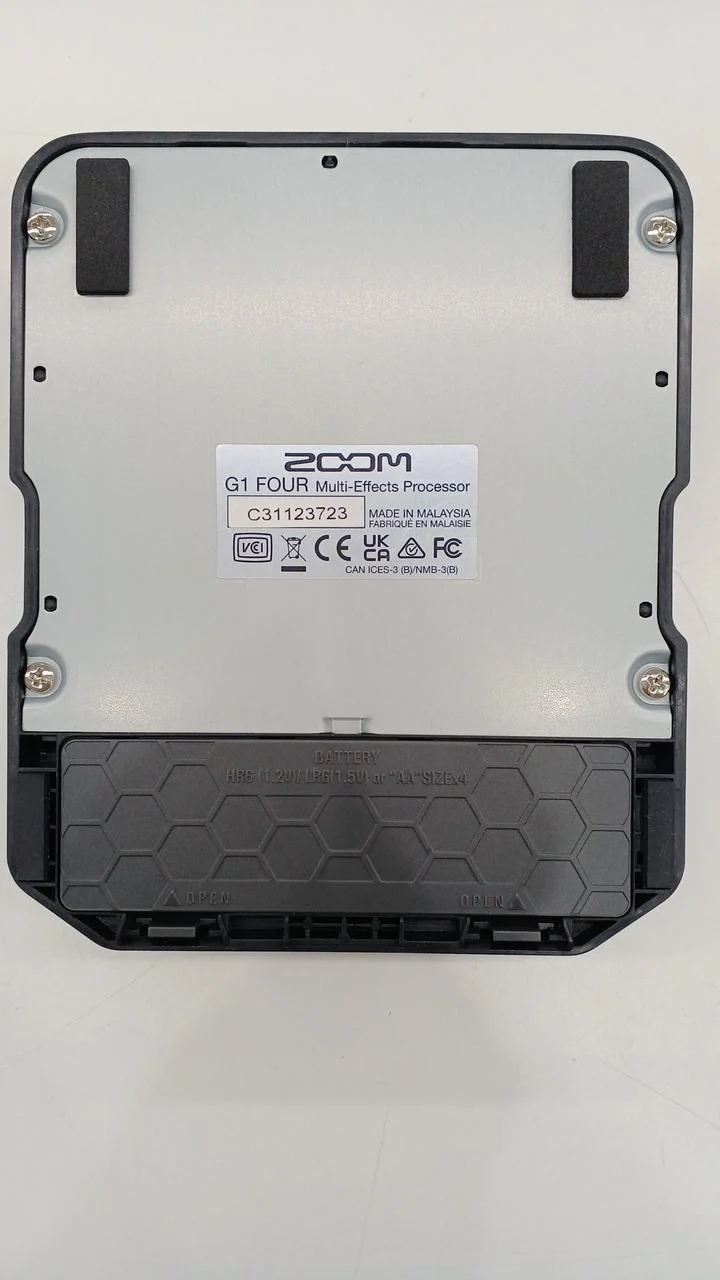 ZOOM Multi-Effekte G1 FOUR