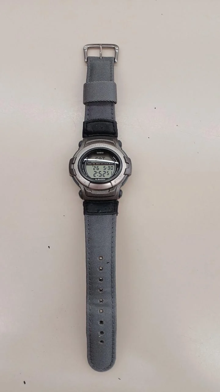 CASIO G-SHOCK GT-008 Schwarz×Grau, Zustand C (gebraucht)