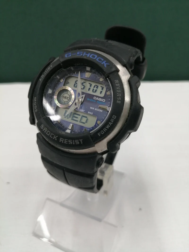 CASIO G-SHOCK Quarz Typ G-300