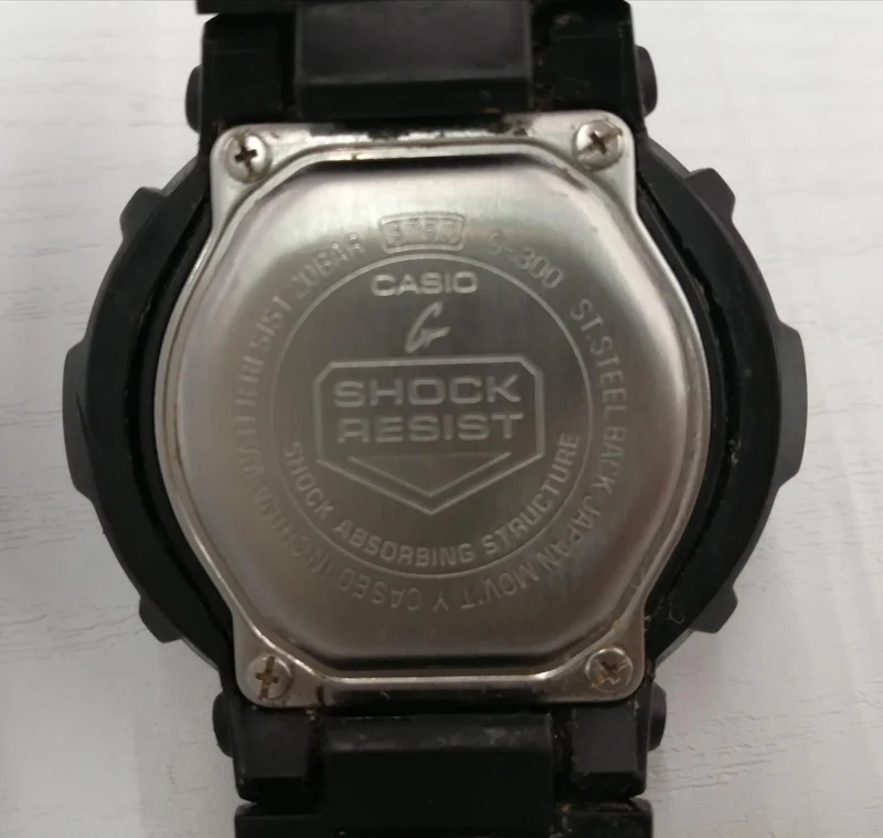CASIO G-SHOCK Quarz Typ G-300