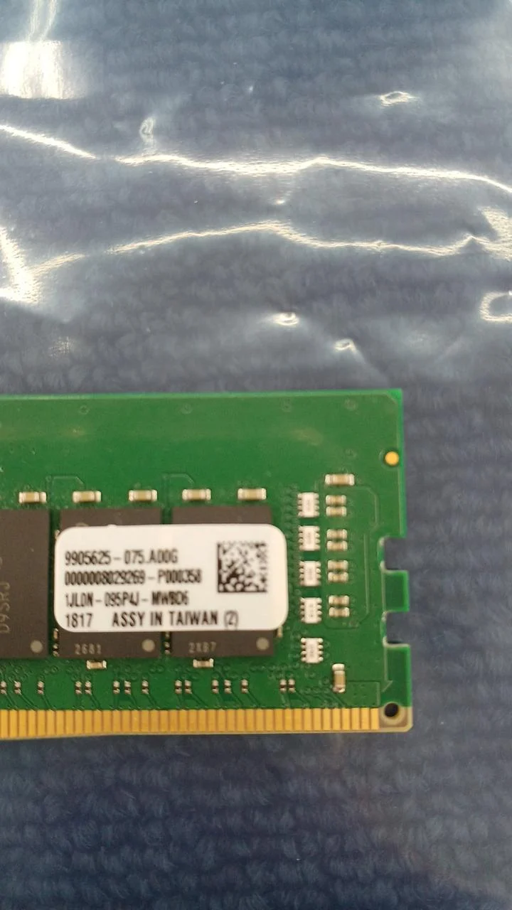 KINGSTON DDR4 Desktop-Speicher KVR24N17D8/16