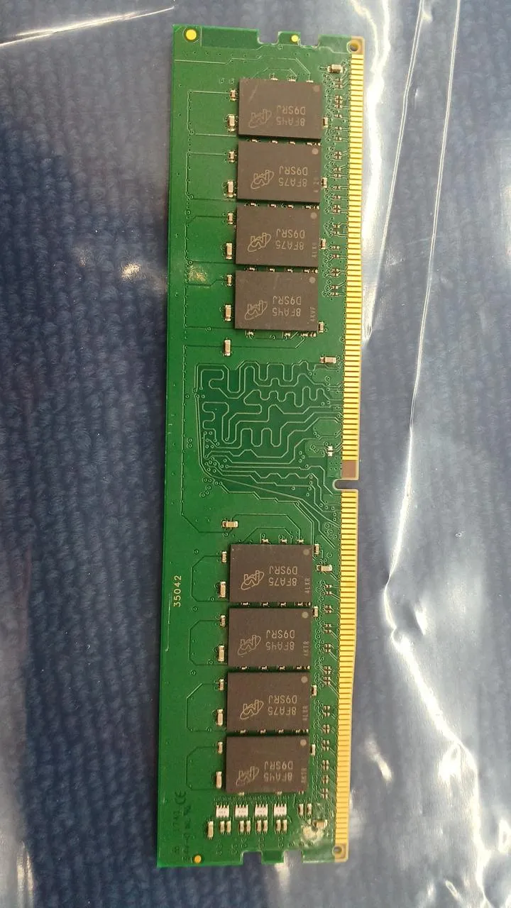 KINGSTON DDR4 Desktop-Speicher KVR24N17D8/16