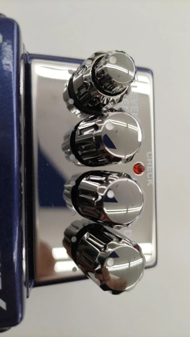 BOSS Vorverstärker BB-1X BASS DRIVER Bass-Vorverstärker