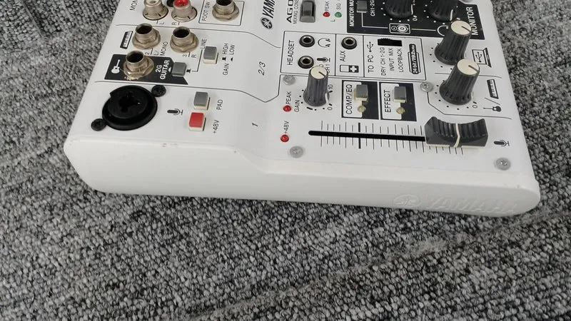 YAMAHA Audio-Interface AG03