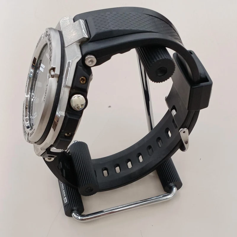 CASIO G-SHOCK GST-W110