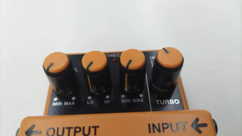 BOSS Distortion Effects DS-2