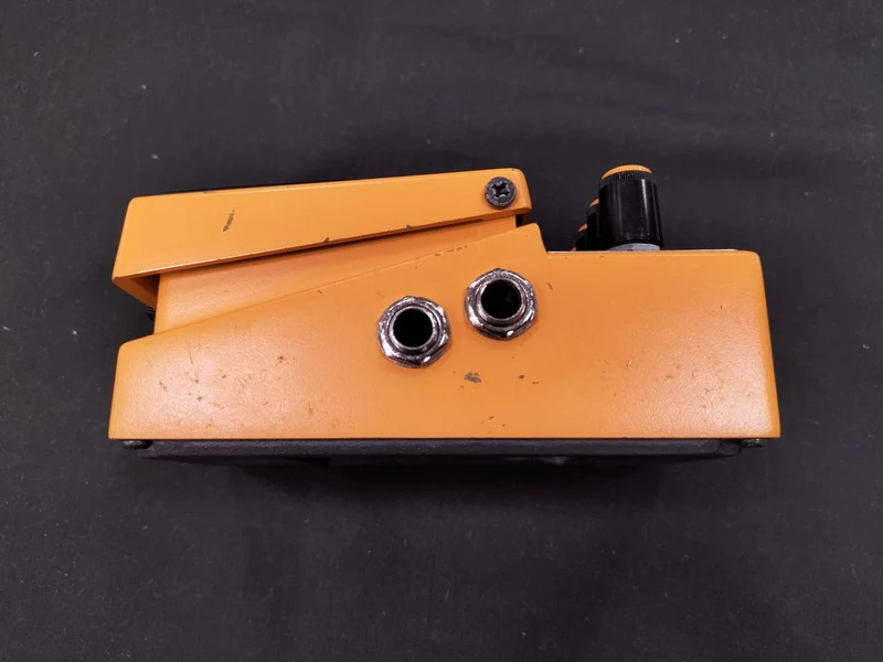 BOSS Effektpedal: Distortion DS-2