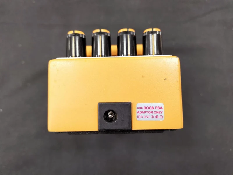 BOSS Effektpedal: Distortion DS-2