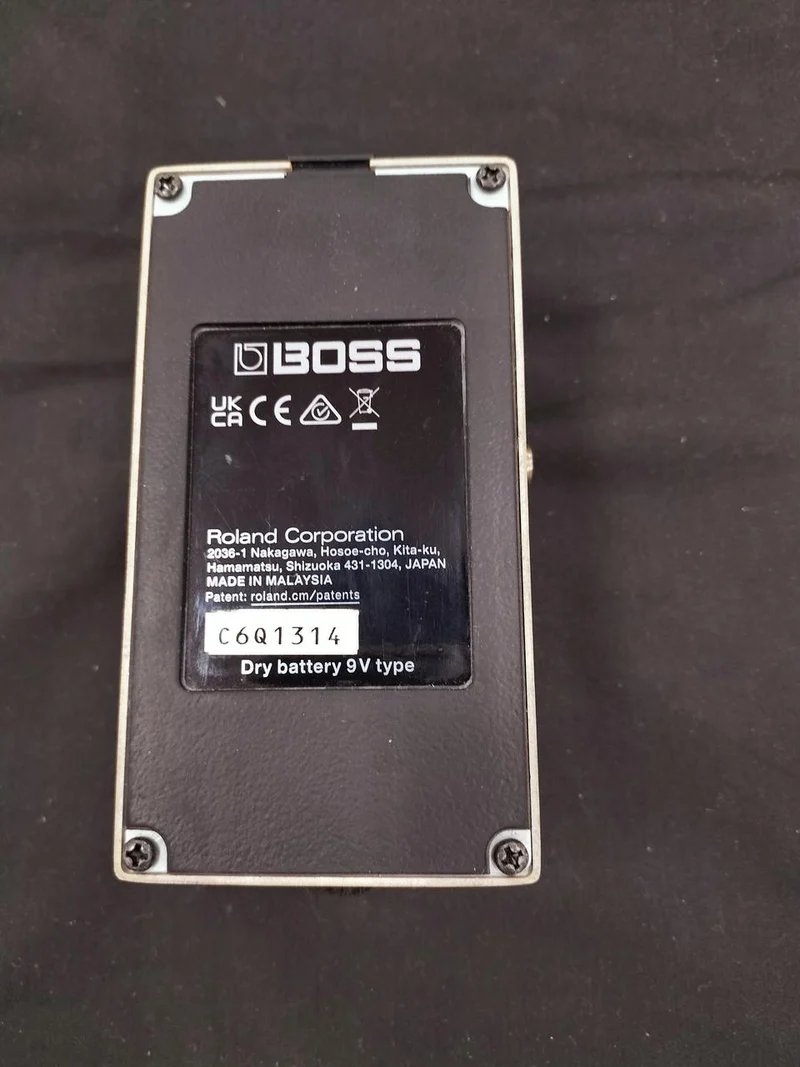 BOSS Effektpedal: Distortion DS-2