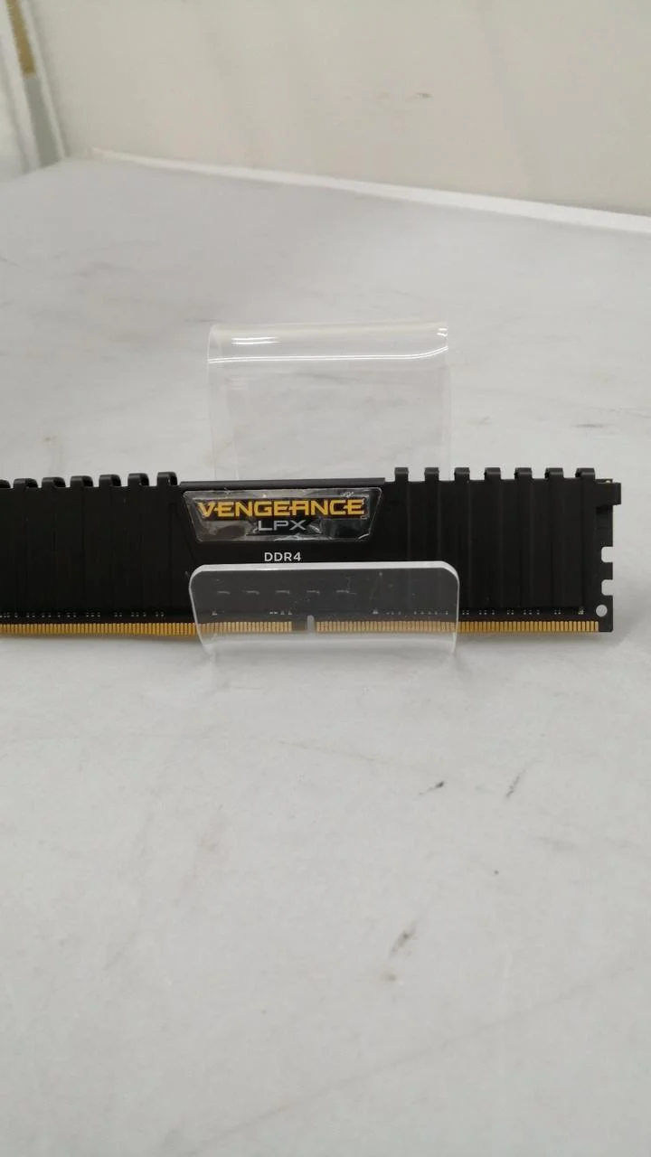 CORSAIR Arbeitsspeicher CMK32GX4M2E3200C16