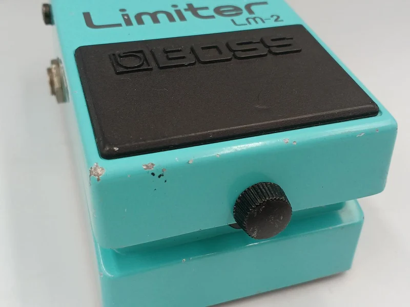BOSS Effektpedal LM-2
