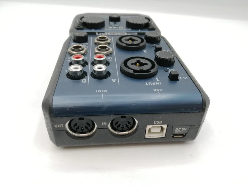 [SCHROTT] ZOOM Audio-Interface U-44