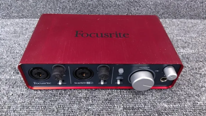 FOCUSRITE Audio-Interface SCARLETT2I2