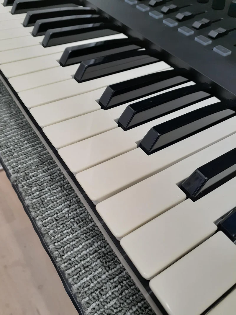 KORG MIDI-Keyboard TAKTILE-49