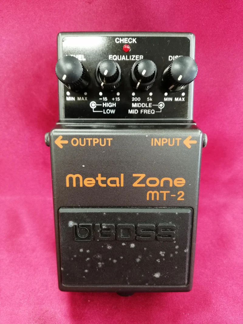 BOSS Effektpedal MT-2